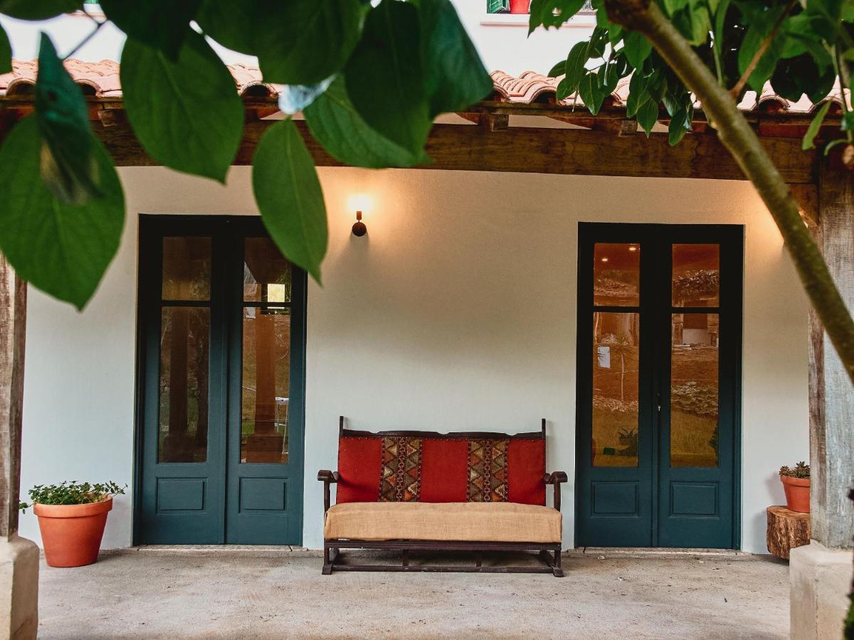 Epicos House, Your Home Away From Home. Nogueira  Exterior photo